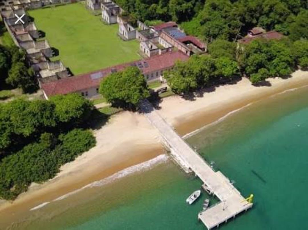 Passeio de escuna compartilhada em Saco da Ribeira · saída 11h30 4