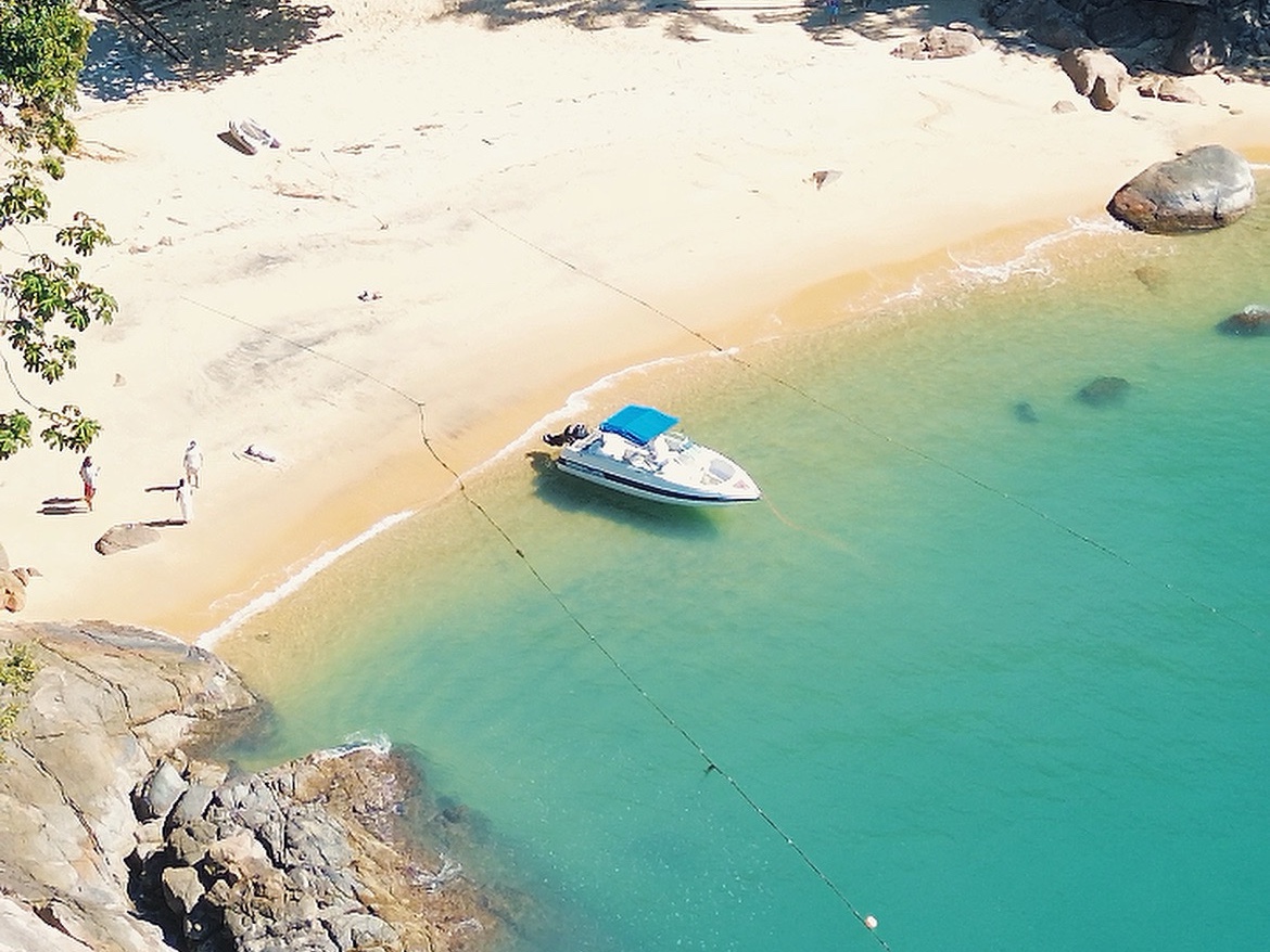 Passeio de lancha compartilhada em Saco da Ribeira 3