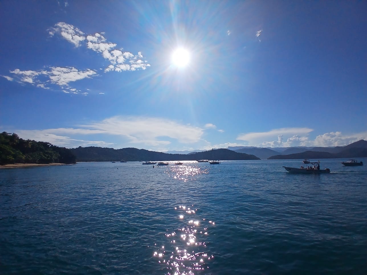 Passeio de escuna em Saco da Ribeira · saída 11h 5